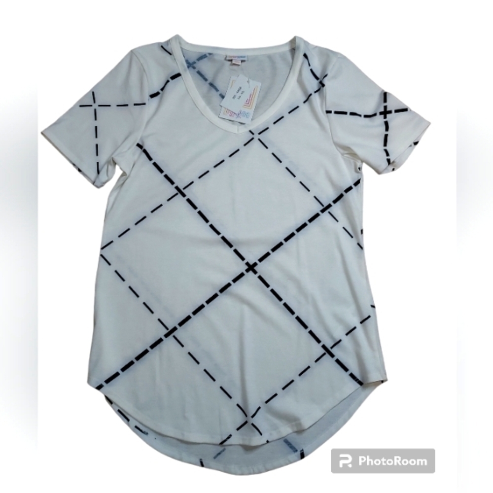 Lularoe Iris  NWT black and white tunic top XS